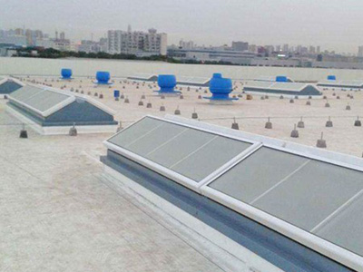 三角型排烟天窗